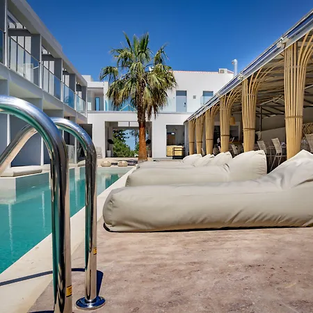 Arion Hotel 4*
