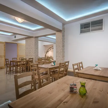 Hotel Arion 4*